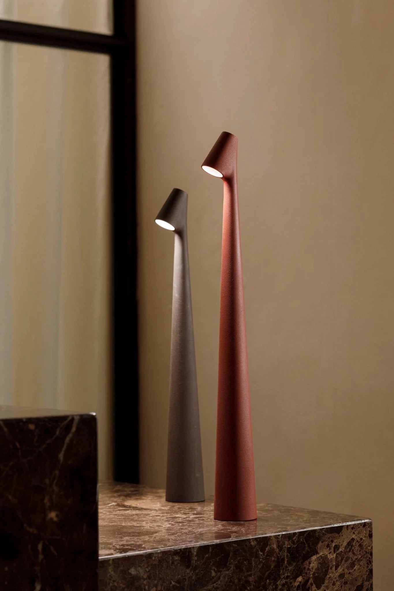 Nordic Minimalist LED Mood Lamp – Wireless Reading & Dinner Light