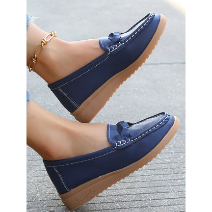 Casual Leather Loafers for Women – Slip-On Design for All-Day Comfort